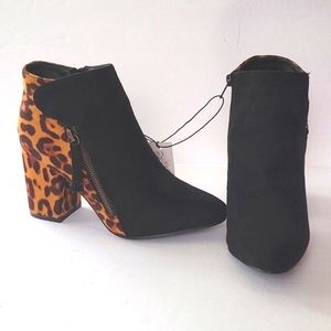 NEW YORK & COMPANY (N.Y. & CO.) SOLID BLACK AND LEOPOLD PRINT ANKLE BOOTS NWT